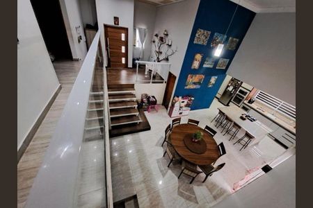 Casa à venda com 300m², 3 quartos e 4 vagas