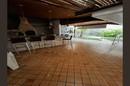 Casa à venda com 4 quartos, 279m² em Jardim Santa Teresa, Jundiaí