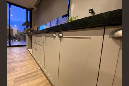 Casa à venda com 4 quartos, 340m² em Jardim Novo Mundo, Jundiaí