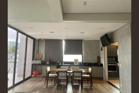 Casa à venda com 4 quartos, 340m² em Jardim Novo Mundo, Jundiaí
