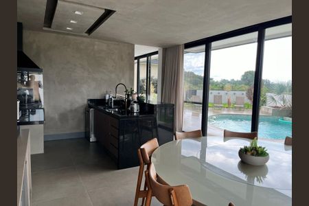 Casa à venda com 3 quartos, 290m² em Jardim Novo Mundo, Jundiaí