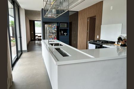 Casa à venda com 290m², 3 quartos e 3 vagas