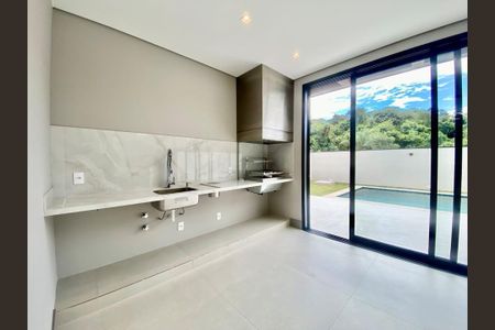 Casa à venda com 3 quartos, 250m² em Gramadão, Jundiaí