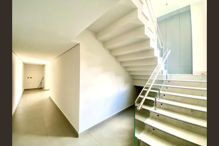 Casa à venda com 447m², 4 quartos e 4 vagas