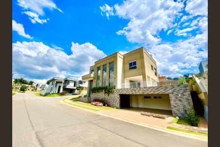 Casa à venda com 447m², 4 quartos e 4 vagas