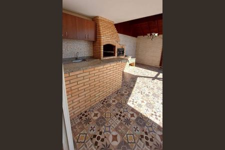 Casa à venda com 3 quartos, 110m² em Medeiros, Jundiaí