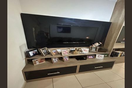 Casa à venda com 120m², 3 quartos e 2 vagas