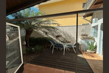 Casa à venda com 120m², 3 quartos e 2 vagas