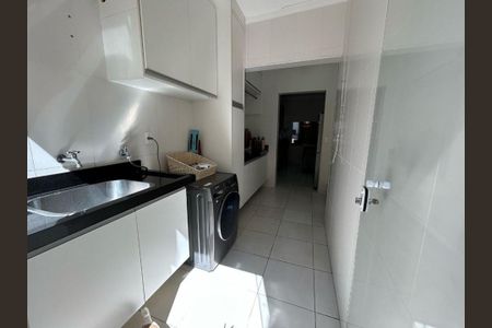 Casa à venda com 120m², 3 quartos e 2 vagas