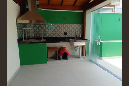 Casa à venda com 120m², 3 quartos e 2 vagas