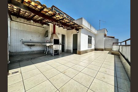 Apartamento à venda com 120m², 2 quartos e 1 vaga