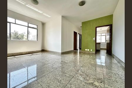 Apartamento à venda com 120m², 2 quartos e 1 vaga