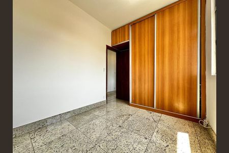 Apartamento à venda com 120m², 2 quartos e 1 vaga