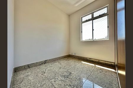 Apartamento à venda com 2 quartos, 120m² em Itapoã, Belo Horizonte