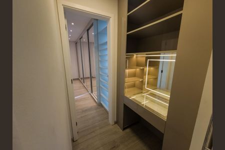 Casa à venda com 4 quartos, 250m² em Jardim Ermida I, Jundiaí