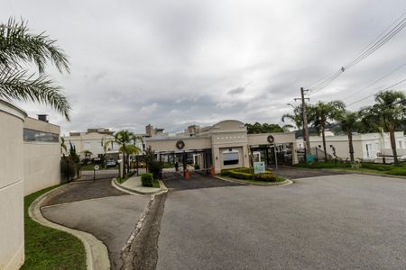 Casa de condomínio à venda com 187m², 3 quartos e 2 vagas Casa de condomínio à venda com 187m², 3 quartos e 2 vagasFachada