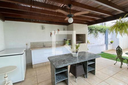 Casa de condomínio à venda com 187m², 3 quartos e 2 vagas Casa de condomínio à venda com 187m², 3 quartos e 2 vagasÁrea comum