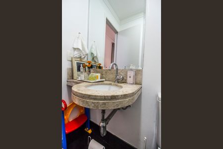 Casa de condomínio à venda com 187m², 3 quartos e 2 vagas Casa de condomínio à venda com 187m², 3 quartos e 2 vagasLavabo