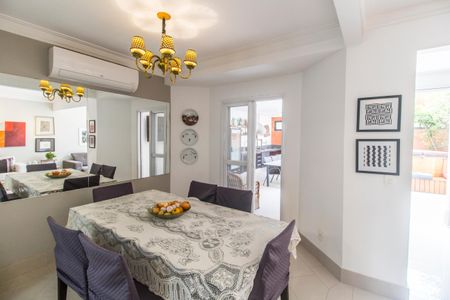 Sala de casa de condomínio à venda com 3 quartos, 187m² em Residencial Tambore Iii, Santana de Parnaíba