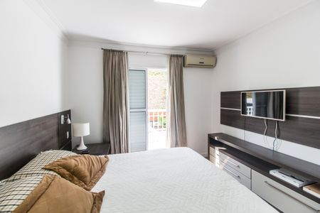 Casa de condomínio à venda com 187m², 3 quartos e 2 vagas Casa de condomínio à venda com 187m², 3 quartos e 2 vagasSuíte