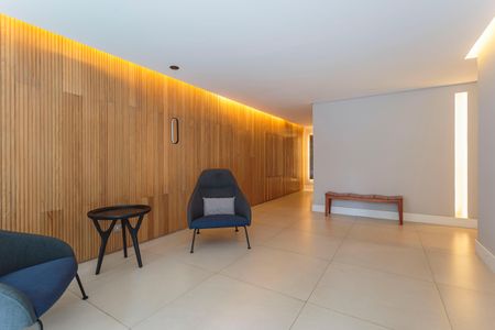 Apartamento à venda com 38m², 1 quarto e 1 vaga Apartamento à venda com 38m², 1 quarto e 1 vagaÁrea comum - Hall de entrada