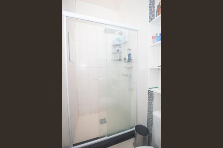 Casa à venda com 82m², 2 quartos e 2 vagas Casa à venda com 82m², 2 quartos e 2 vagasBanheiro da Suíte 2