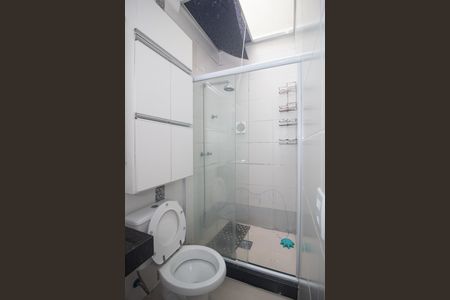 Casa à venda com 82m², 2 quartos e 2 vagas Casa à venda com 82m², 2 quartos e 2 vagasBanheiro da Suíte 1