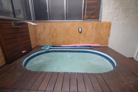 Casa à venda com 82m², 2 quartos e 2 vagas Casa à venda com 82m², 2 quartos e 2 vagasÁrea Externa