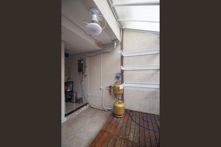 Casa à venda com 82m², 2 quartos e 2 vagas Casa à venda com 82m², 2 quartos e 2 vagasÁrea de Serviço