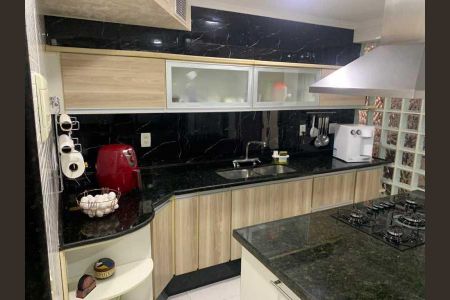 Casa à venda com 3 quartos, 300m² em Portuguesa, Rio de Janeiro