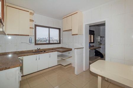 Apartamento à venda com 130m², 4 quartos e 1 vaga