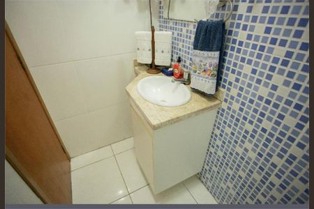 Casa à venda com 3 quartos, 240m² em Chora Menino, São Paulo
