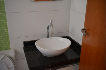 Apartamento à venda com 78m², 2 quartos e 1 vagaBanheiro Social