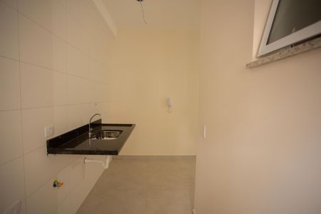 Apartamento à venda com 39m², 2 quartos e sem vaga Apartamento à venda com 39m², 2 quartos e sem vagaCozinha e Área de Serviço