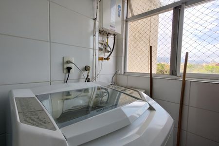 Apartamento à venda com 71m², 3 quartos e 1 vagaÁrea de Serviço