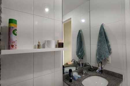 Apartamento à venda com 71m², 3 quartos e 1 vagaBanheiro da Suíte