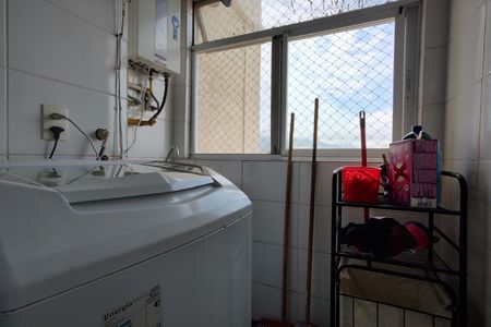 Apartamento à venda com 71m², 3 quartos e 1 vagaÁrea de Serviço