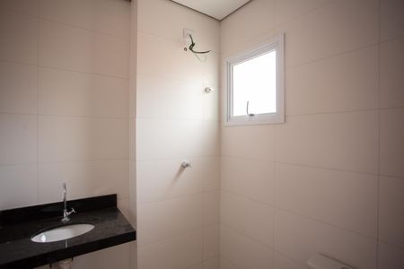 Apartamento à venda com 39m², 2 quartos e sem vaga Apartamento à venda com 39m², 2 quartos e sem vagaBanheiro