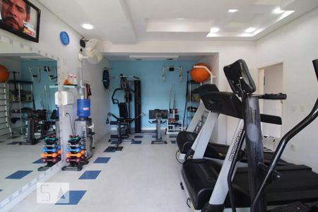 Apartamento à venda com 130m², 3 quartos e 3 vagas Apartamento à venda com 130m², 3 quartos e 3 vagasÁrea comum - Academia