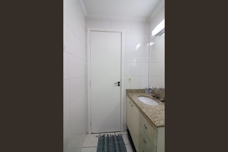 Apartamento à venda com 130m², 3 quartos e 3 vagasBanheiro da Suíte 2