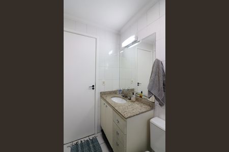 Apartamento à venda com 130m², 3 quartos e 3 vagasBanheiro da Suíte 2