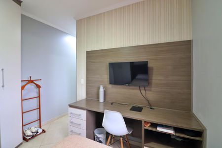 Apartamento à venda com 130m², 3 quartos e 3 vagasSuíte 2
