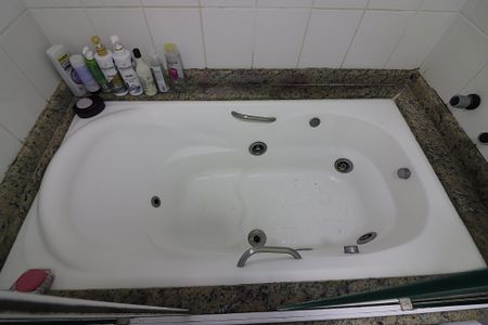 Apartamento à venda com 130m², 3 quartos e 3 vagasBanheiro da Suíte