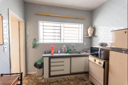 Casa à venda com 190m², 3 quartos e 2 vagasCozinha