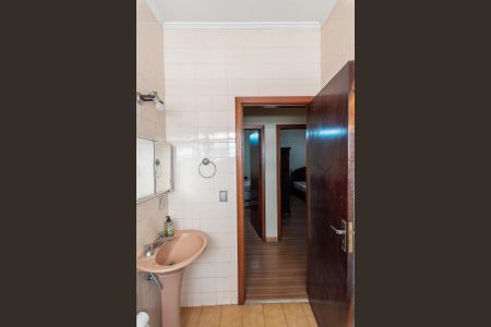 Casa à venda com 190m², 3 quartos e 2 vagasBanheiro 1