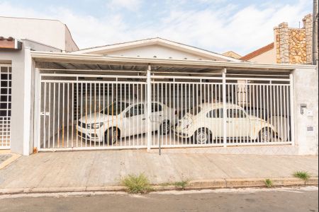 Casa à venda com 190m², 3 quartos e 2 vagasFachada