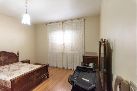 Casa à venda com 190m², 3 quartos e 2 vagasQuarto 2