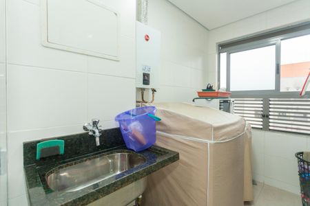 Apartamento à venda com 58m², 3 quartos e 1 vagaÁrea de Serviço