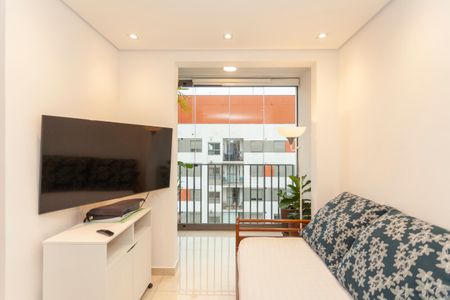 Sala de apartamento à venda com 3 quartos, 58m² em Usina Piratininga, São Paulo
