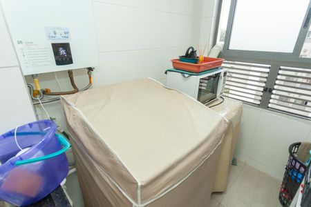 Apartamento à venda com 58m², 3 quartos e 1 vagaÁrea de Serviço